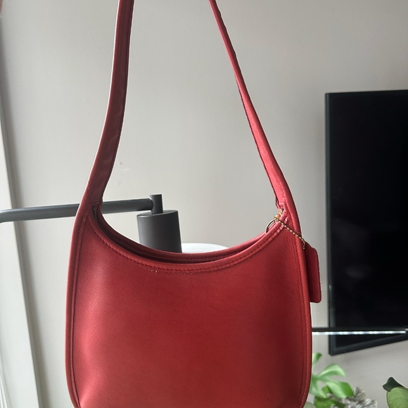 Vintage Coach Ergo Mini Zip 9020 Red - Picture 2 of 12